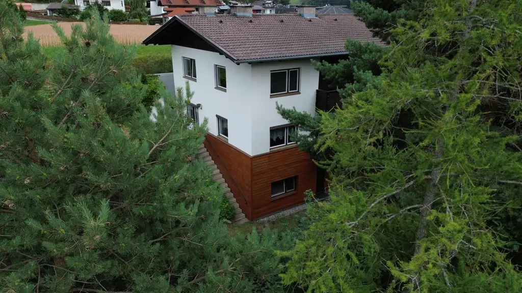 Wohnkomfort & Investitionschance – Mehrfamilienhaus in Axams
