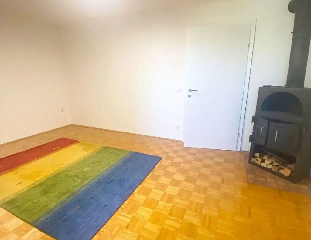 Charmante 2,5-Zimmer-Dachgeschosswohnung in zentraler Lage/ Riedenburg