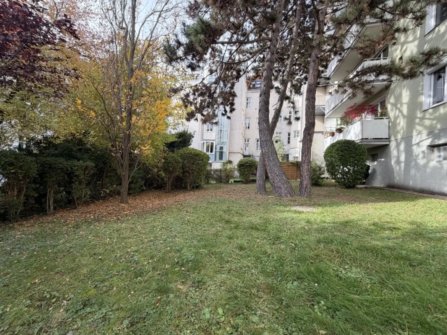 Anspruchsvoll wohnen, in bester Ruhelage, südseitiger Balkon, Gartenmitbenutzung