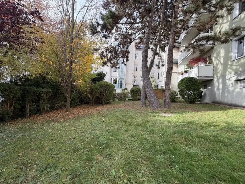 Anspruchsvoll wohnen, in bester Ruhelage, südseitiger Balkon, Gartenmitbenutzung