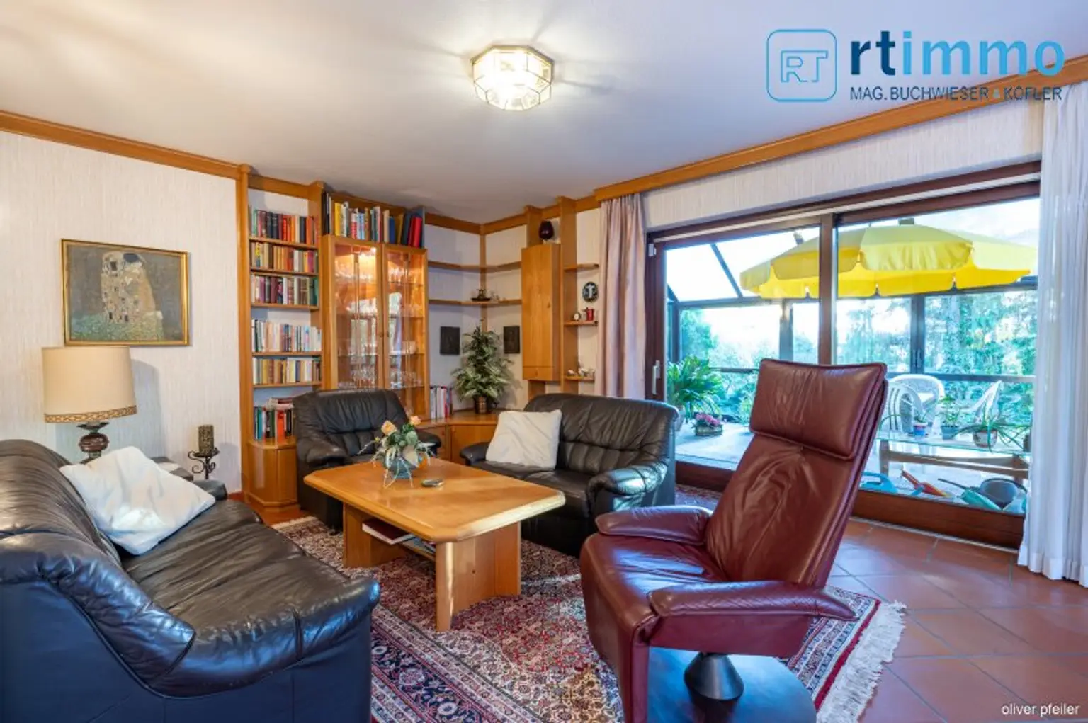 SCHÖNES FAMILIENHAUS mit Wintergarten und Garage in ruhiger Lage zu mieten!