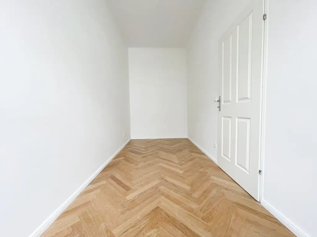 U3 "Hütteldorfer Straße": schön sanierte 2-Zimmerwohnung inkl. neuer Küche