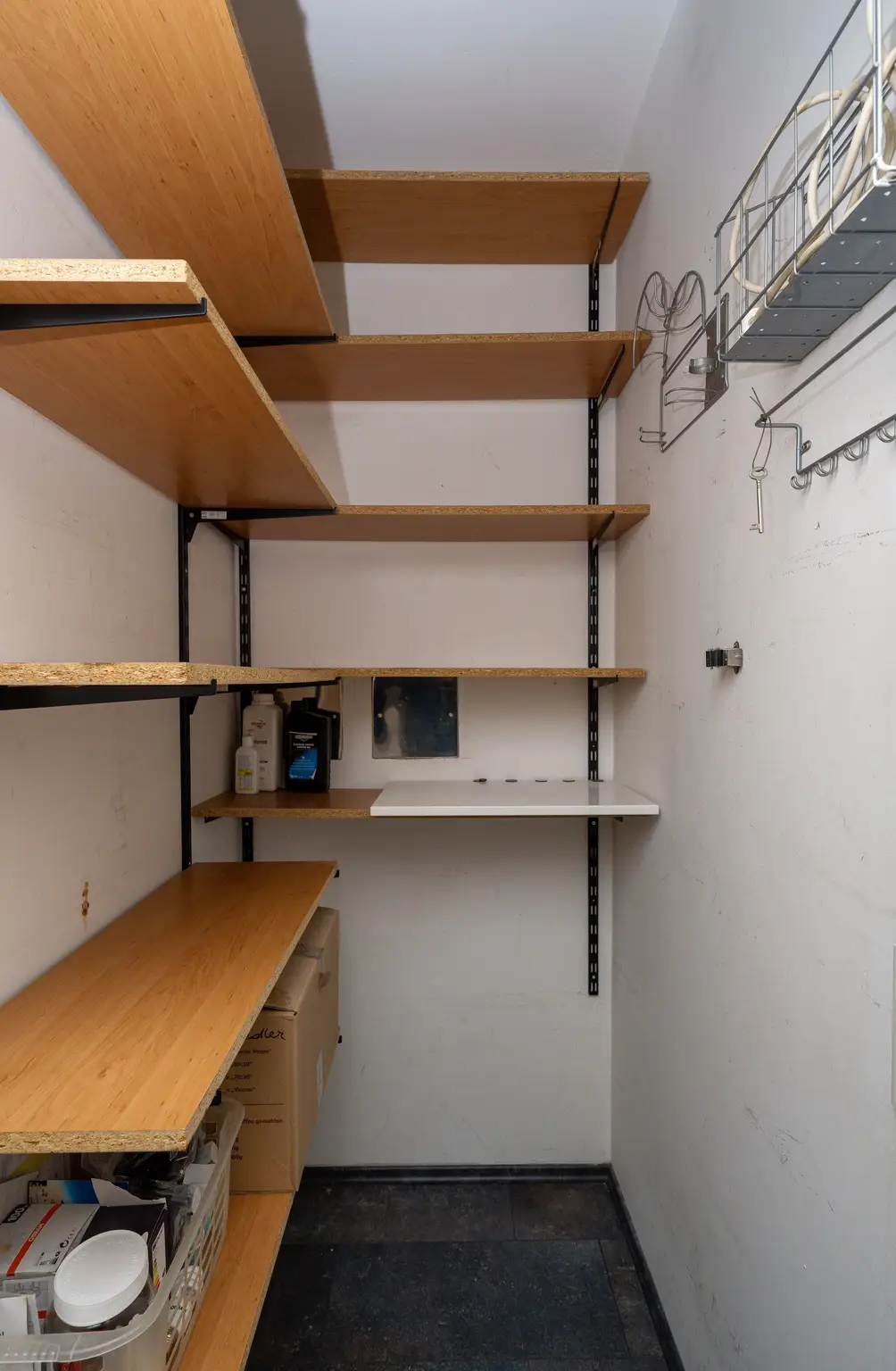 ++ Erdgeschosswohnung mit Terrasse & Parkplatz in der Wienerstraße ++