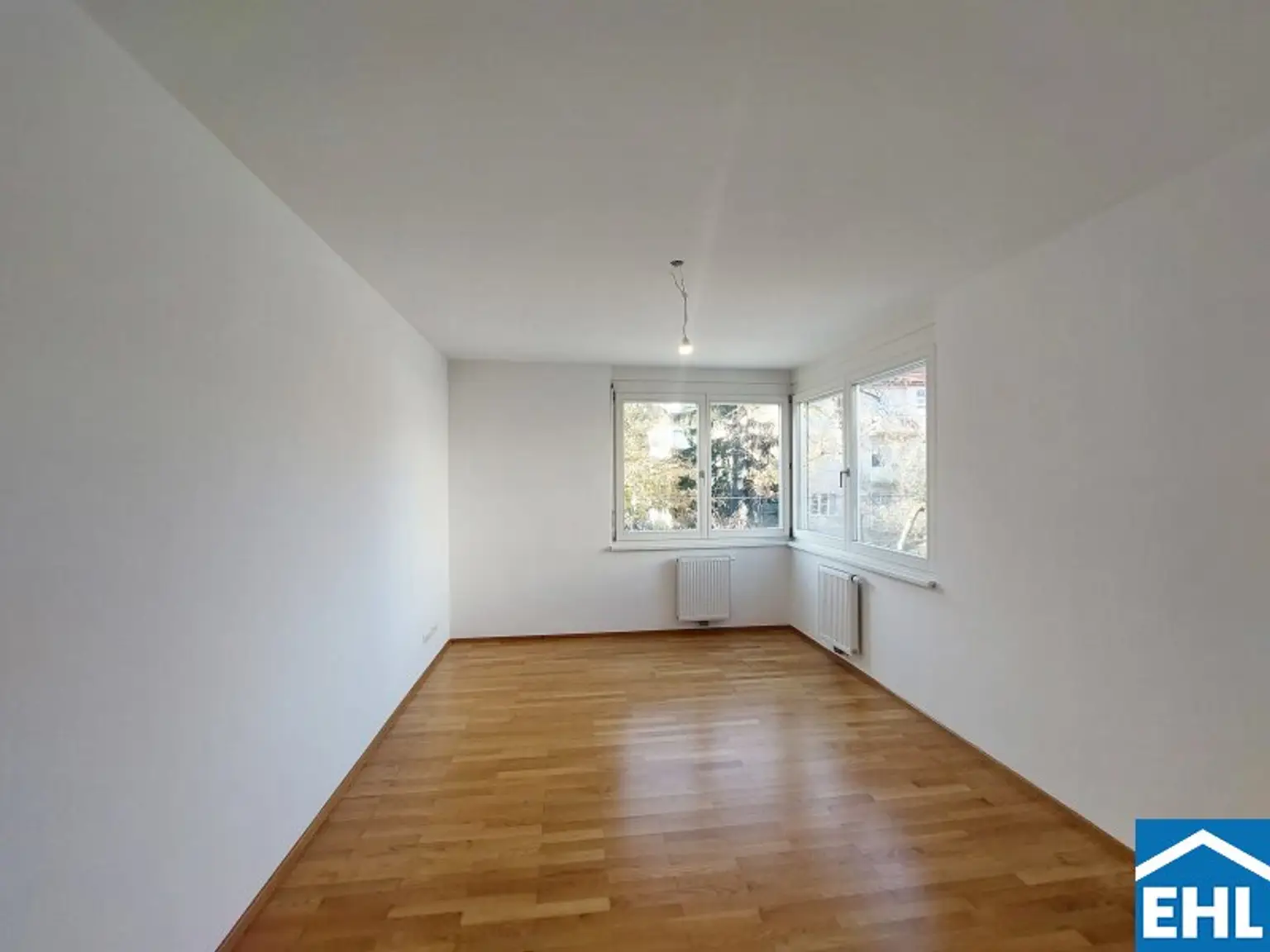 Großzügige 4 Zimmerwohnung mit Freiflächen am Kaasgraben