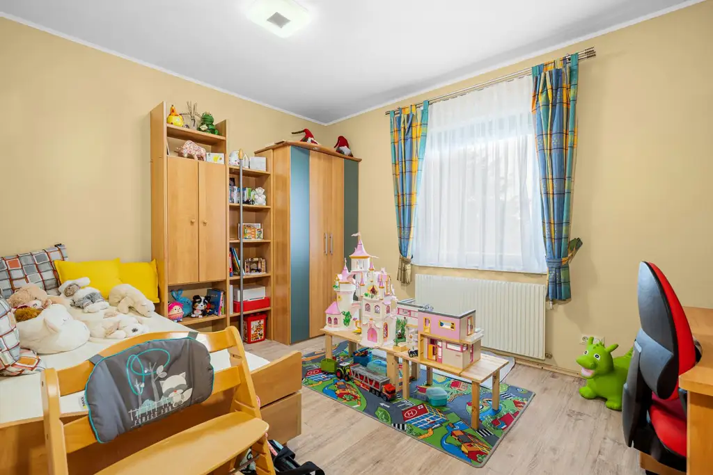 "gepflegtes Wohnhaus mit teilbarem Grundstück!"