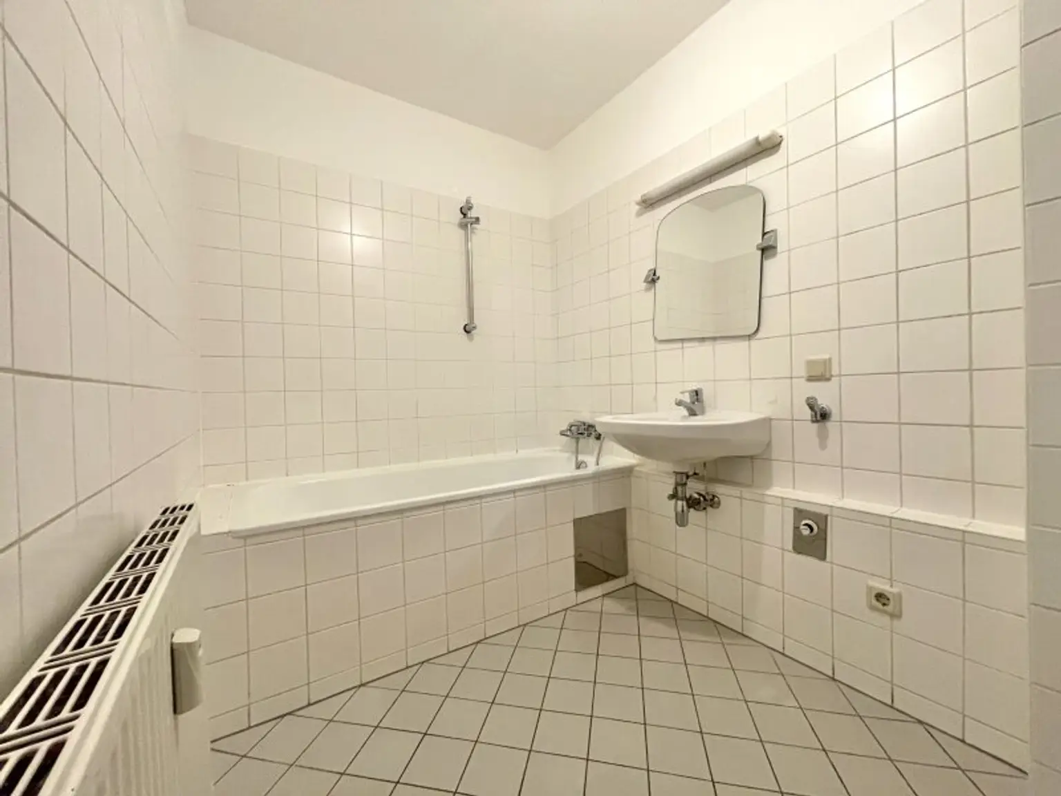 ***2-Zimmer-Mietwohnung nähe U6 Alser Straße / AKH – Brünnlbadgasse***