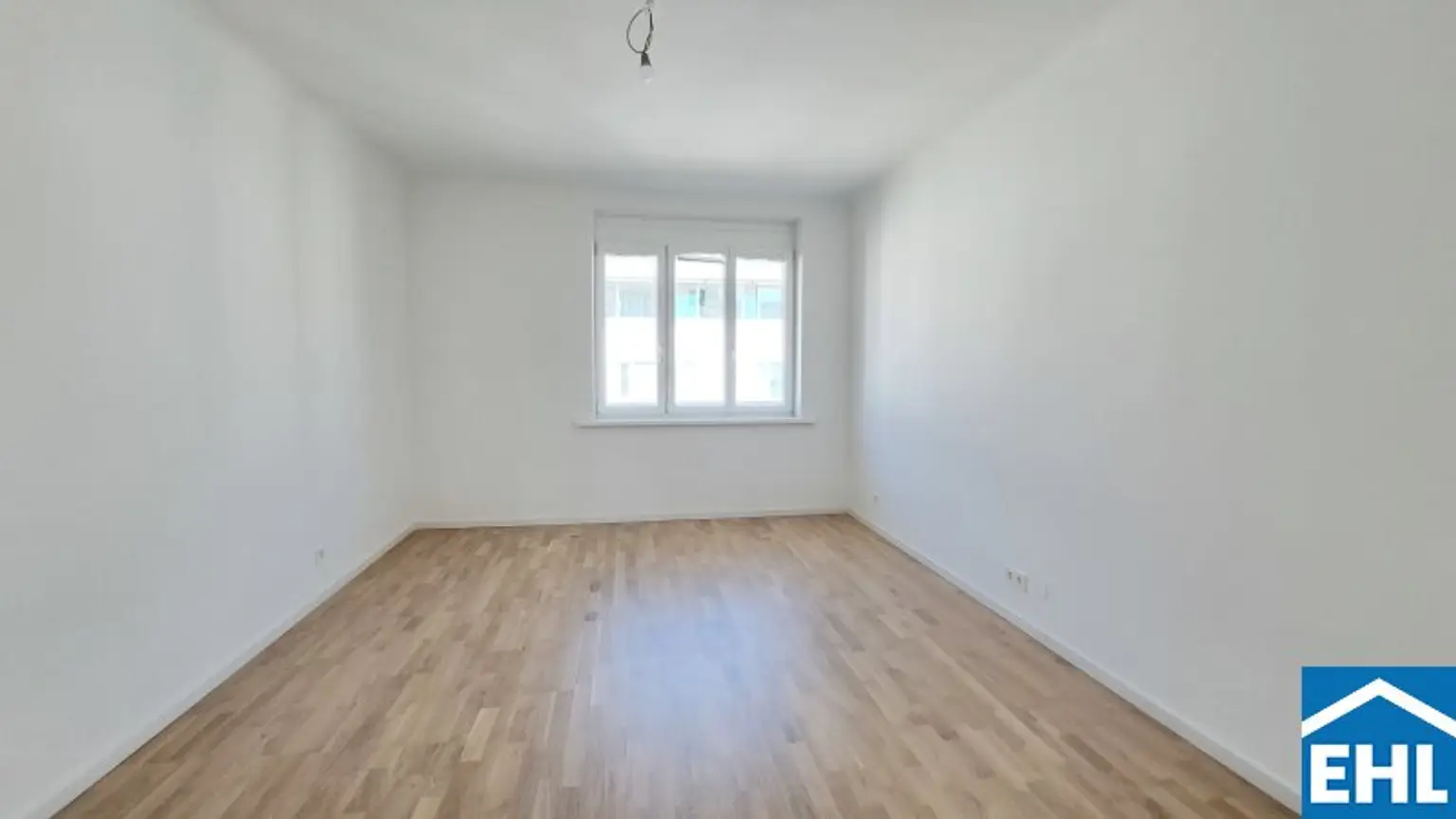 Moderne 3-Zimmer-Wohnung mit Balkon!