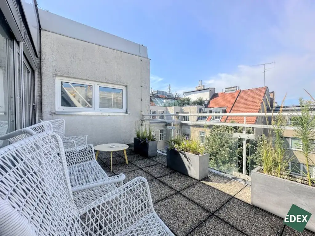 Attraktives Dachgeschoßbüro mit Terrassen im exklusiven Botschaftsviertel nahe Karlsplatz