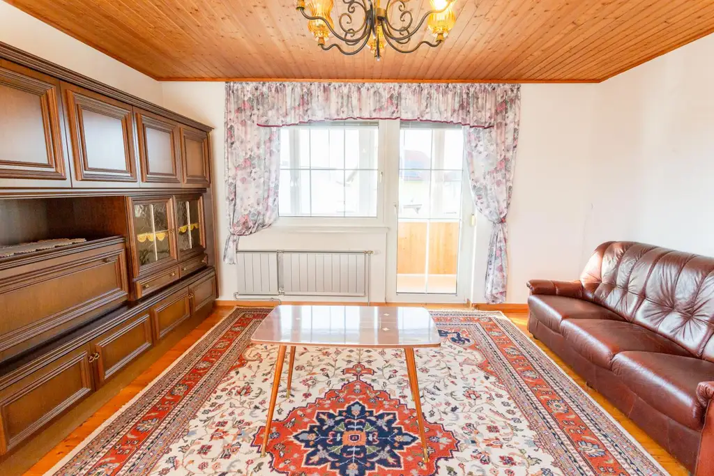 Einfamilienhaus als perfekte Basis für Ihr Traumhaus in der Weinregion Straßertal