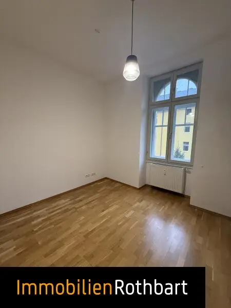 Helle Starterwohnung!