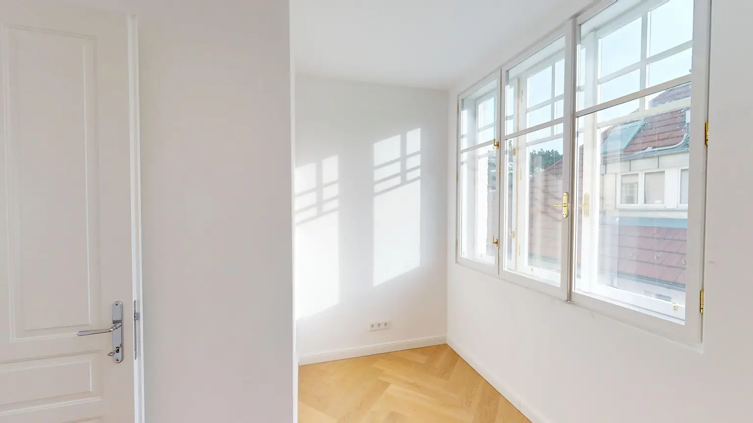 Traumhafte Dachwohnung im Hietzinger Cottage I Altbaujwel