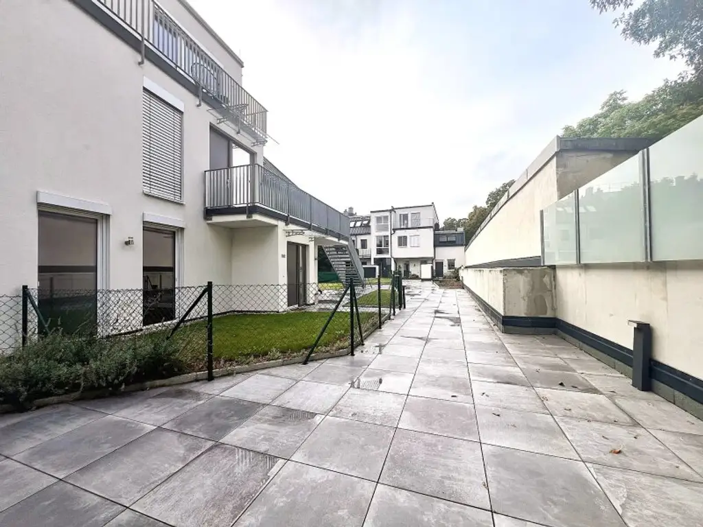 Sehr schöne Familienwohnung mit Terrasse und  großer Gartenfläche (T 1.3 /  EG)