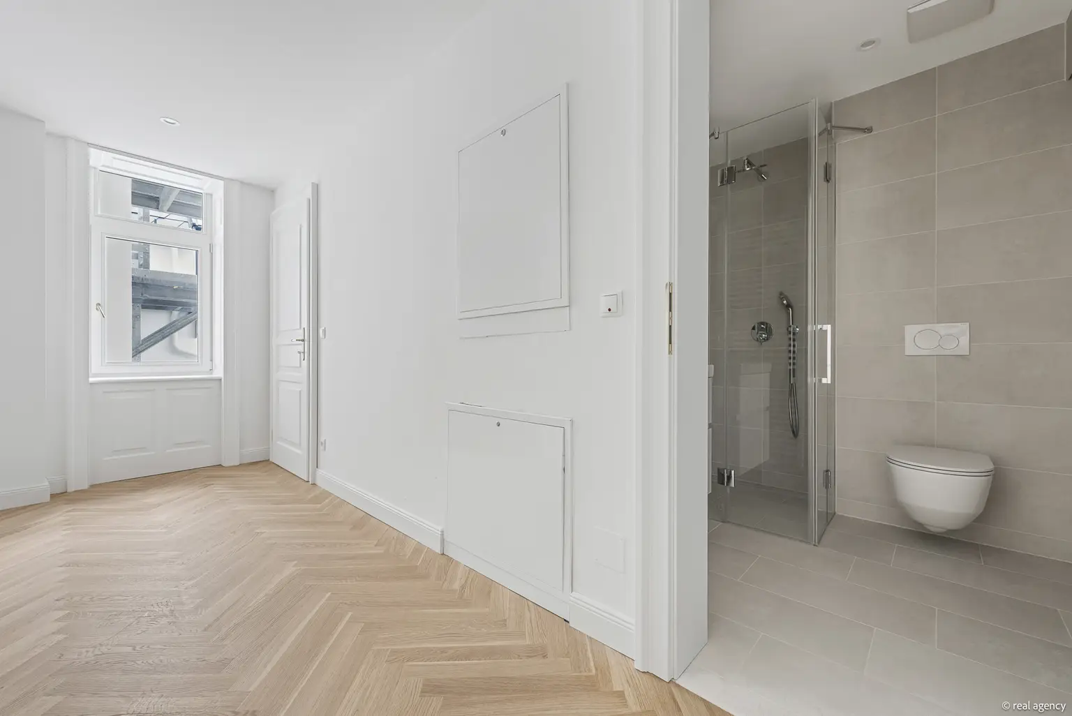 EIN WIENER ALTBAU, ZEITGEMÄSS GEDACHT