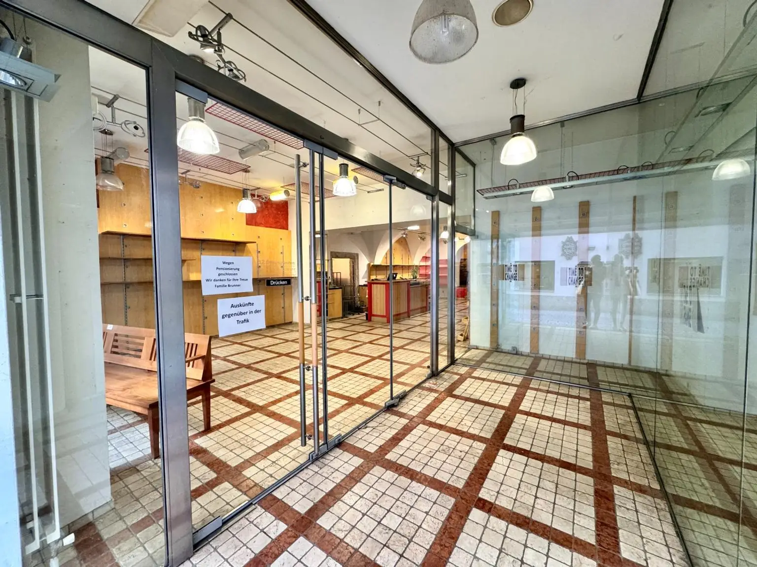 B(ETTER)2 - Geschäftshaus für Handel, Dienstleistung oder Büro zu mieten