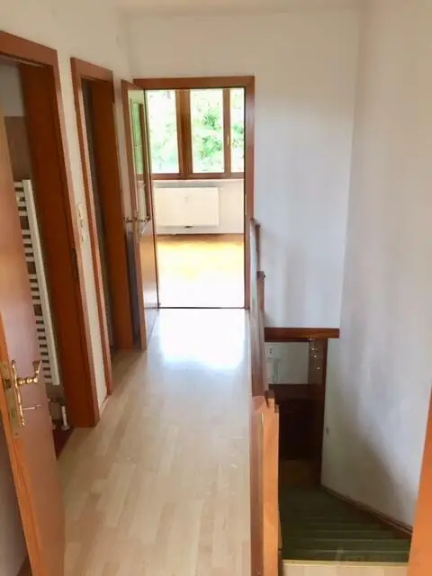 WG-geeignet, Top Lage: 3-Zimmer-Maisonette mit SW-Balkon -Neue Fenster-2.OG mit Lift
