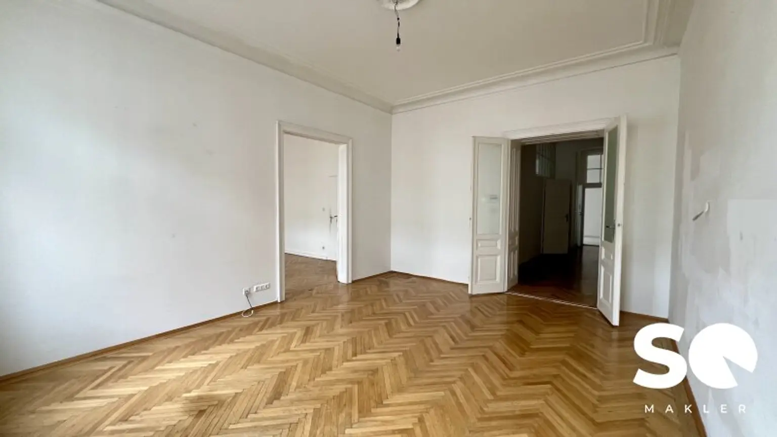 # SQ - CHARMANTE ALTBAUWOHNUNG IN EINEM GEPFLEGTEN ALTBAU -1080 WIEN