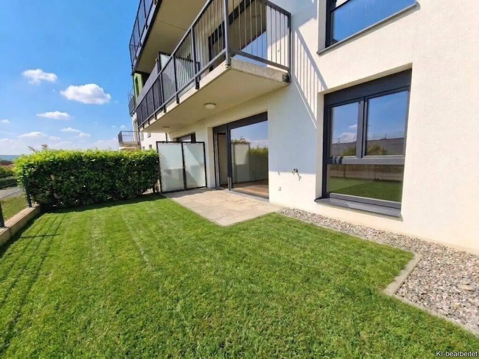 Jetzt den Traum vom Eigenheim erfüllen - Neubau: Ca. 54 m² Wohnung mit ca. 28 m² Eigengarten