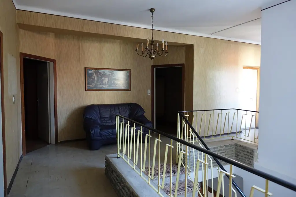 **VIEL PLATZ UND VIELE MÖGLICHKEITEN** Haus mit vielfältigem Potential im Südburgenland!