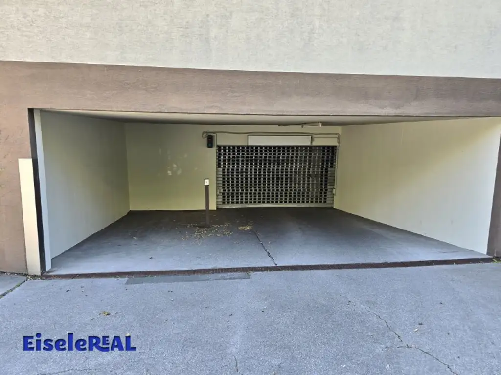 3 Zimmer – Loggia - Garage - Renovierungsbedarf