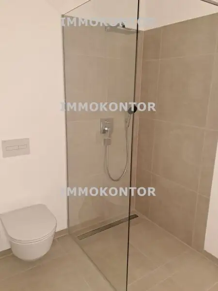 KOMPAKT mit Garten und Stellplatz