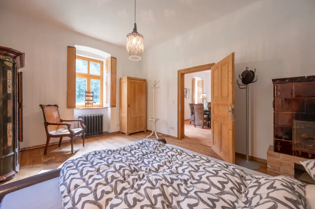 Charmantes, revitalisiertes Forsthaus - Naturidylle in Klausen-Leopoldsdorf