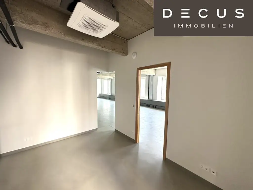 + + + Office-Lofts-FABRICATUR + + + hochmodernes Büro GEKÜHLT + + + 3 Räume + + + (RESERVIERT)