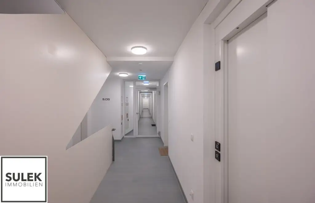 Erstbezug! Perfekt geschnittene 2 Zimmer Wohnung mit Balkon & top Anbindung (U4, U6, uvm.)
