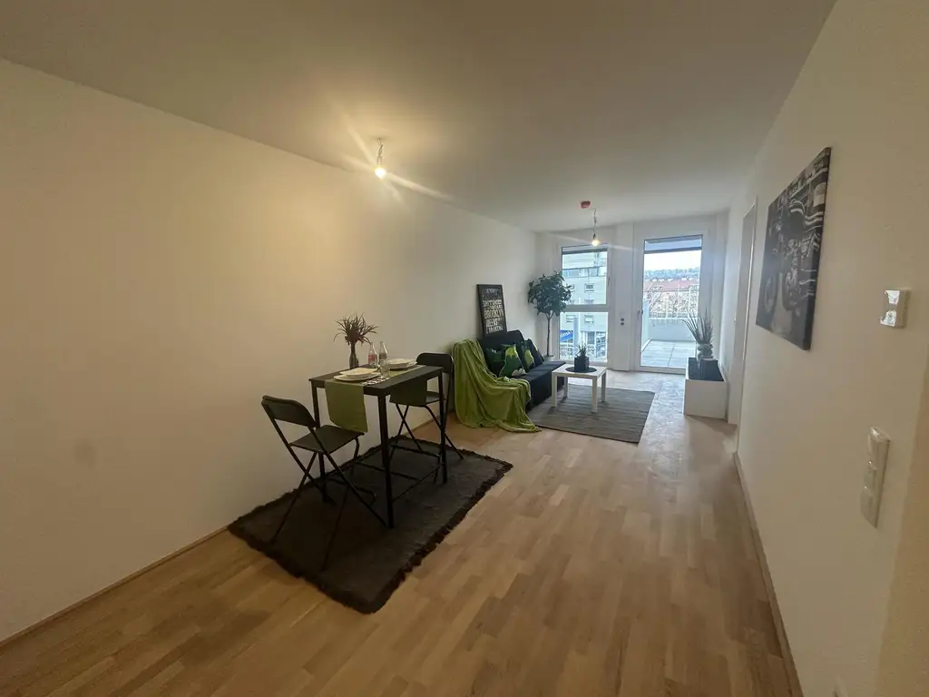 ZU HAUSE AM PULS DER STADT