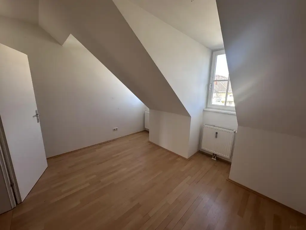 Helle 3-Zimmerwohnung in Eggenberg – jetzt mieten!