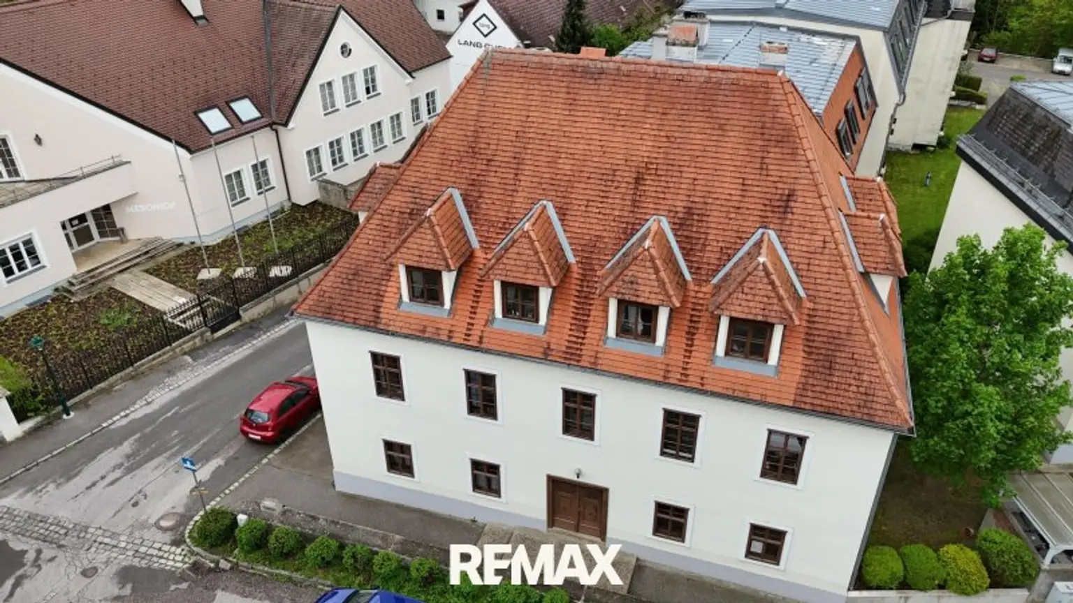16 Wohnhaus