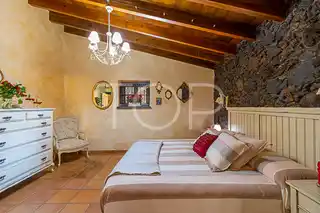 House-La-Esperanza-Bedroom1-Tenerife-3