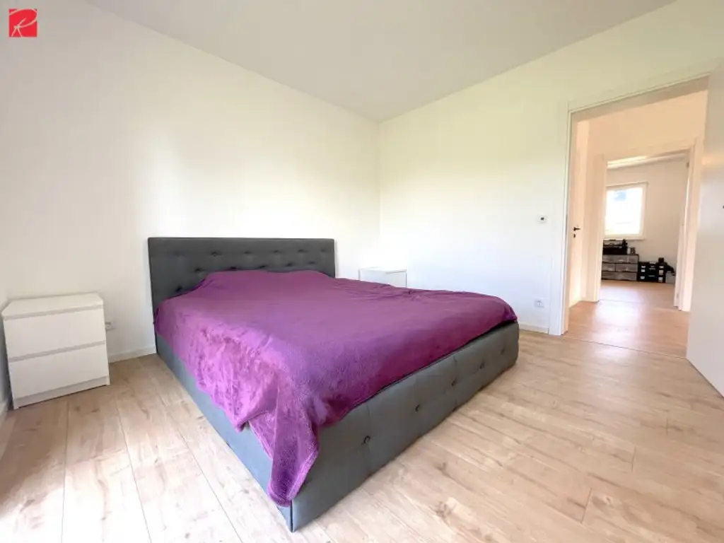 NEUWERTIG: Moderner Bungalow mit stillvoller Küche