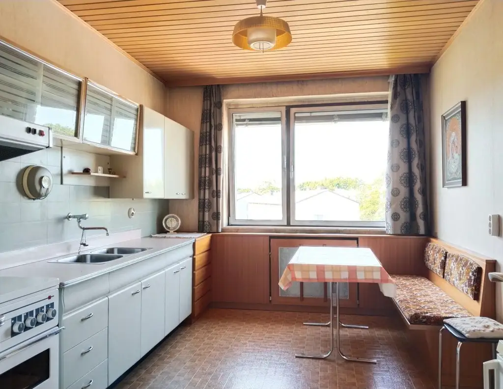 Charmante 2-Zimmer-Wohnung mit viel Potenzial am Spallerhof zu verkaufen!