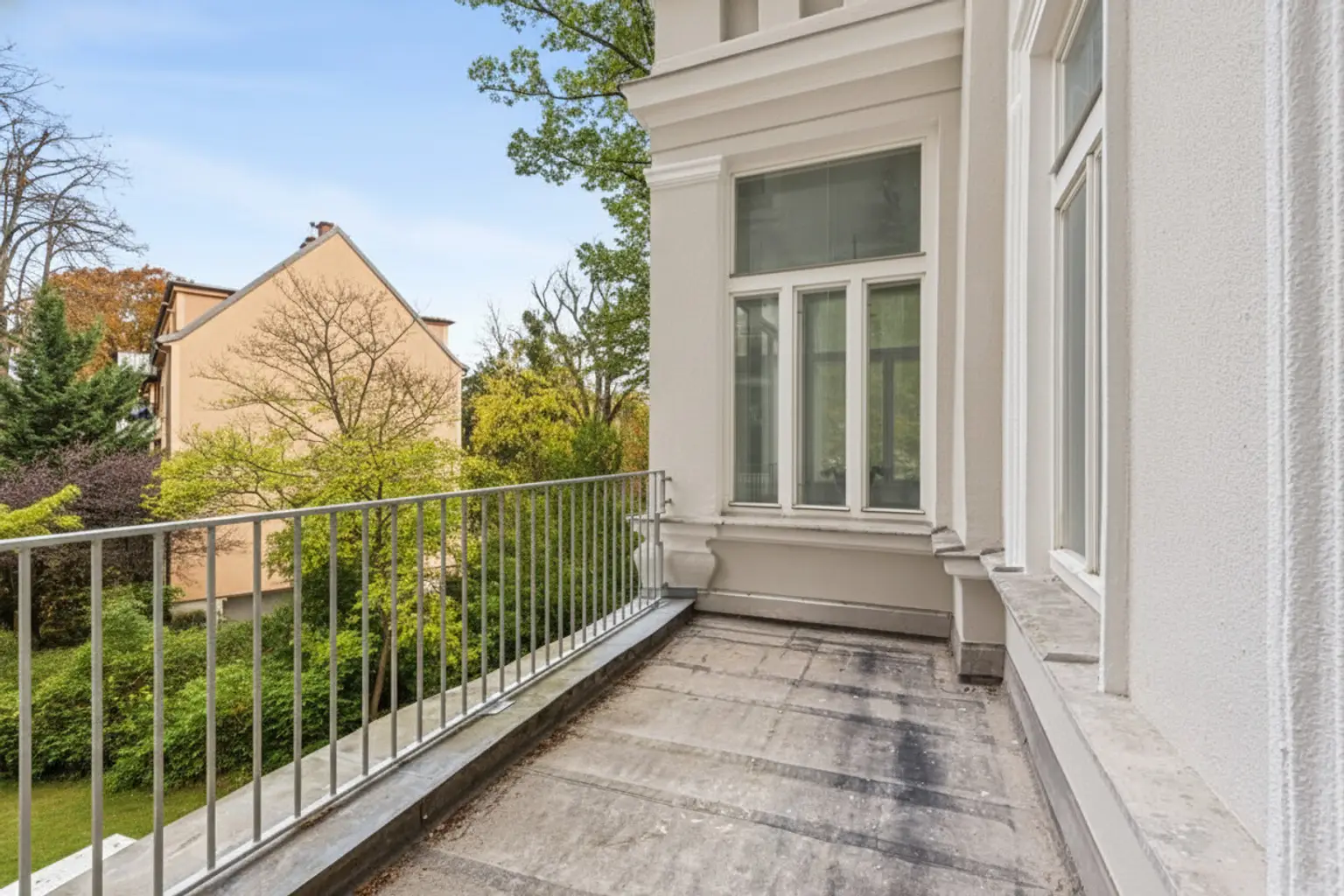 Villa Fleur - Wohnen in der herrschaftlichen Beletage mit Terrasse!