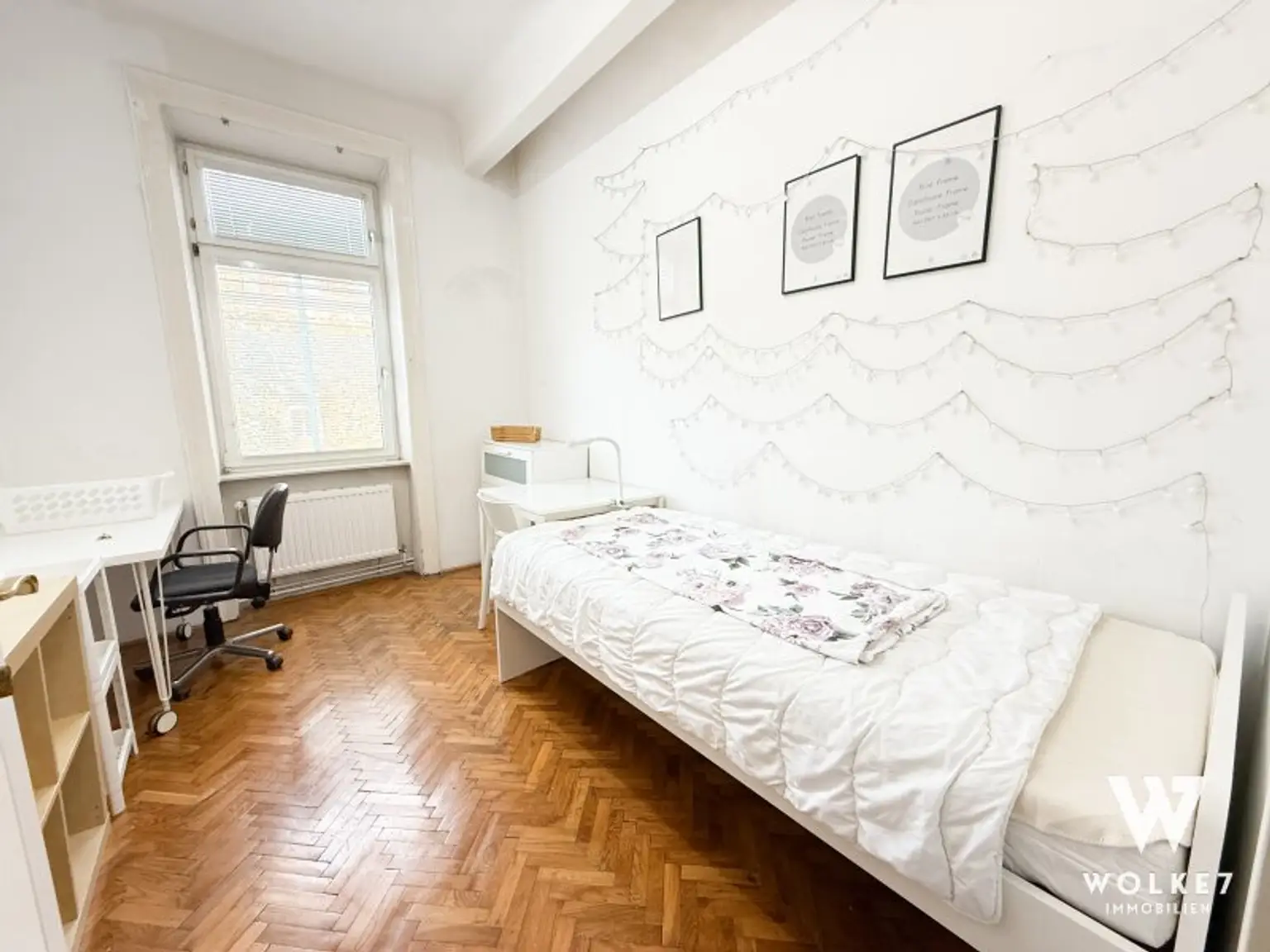 Sonnige, stilvolle 5-Zimmer-Altbauwohnung im sanierten Gründerzeithaus – ideal für WGs oder Familien