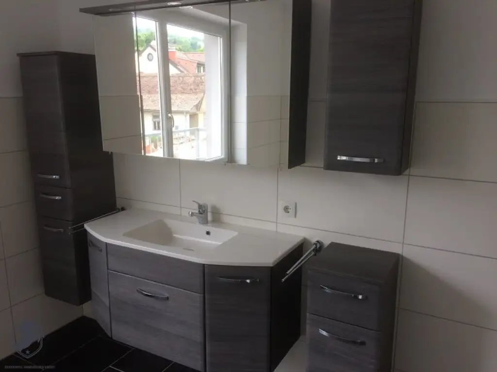 Wohnen & Arbeiten vereint! Bewilligte Halle (965 m²) + Wohnhaus auf 3.700 m² Grundstück