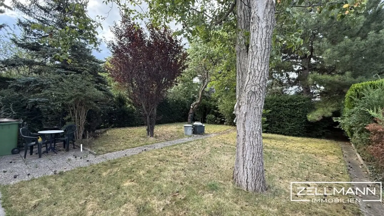Wohnen mit Potenzial: Sanierungsbedürftiges Einfamilienhaus mit Garten und Nebengebäuden in Liesing | ZELLMANN IMMOBILIEN