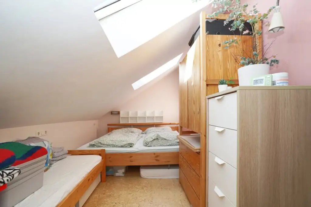 Ihr neues Zuhause in Wernberg – Platz für Familie, Arbeit & Freizeit