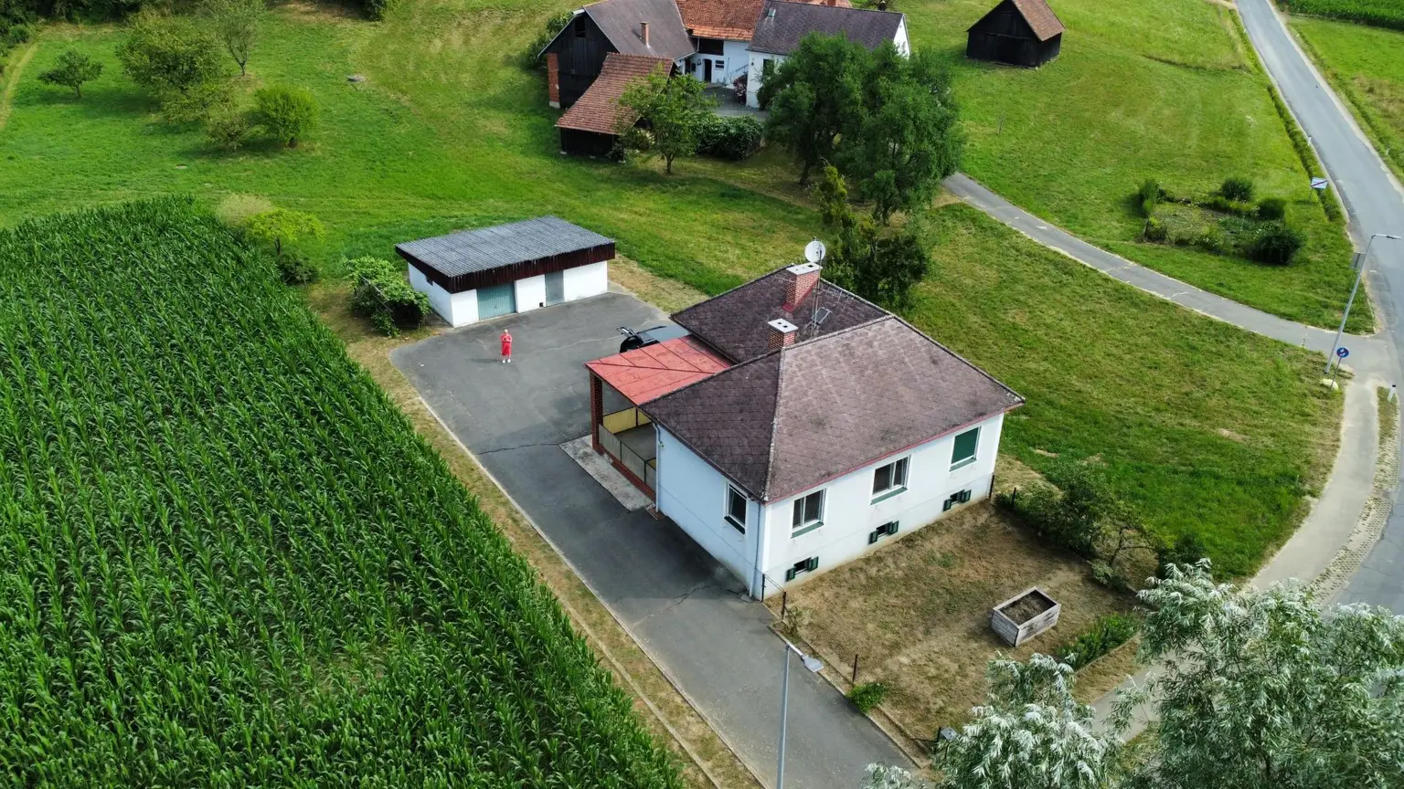 Gepflegter Bungalow auf dem Land mit großzügigem Grundstück