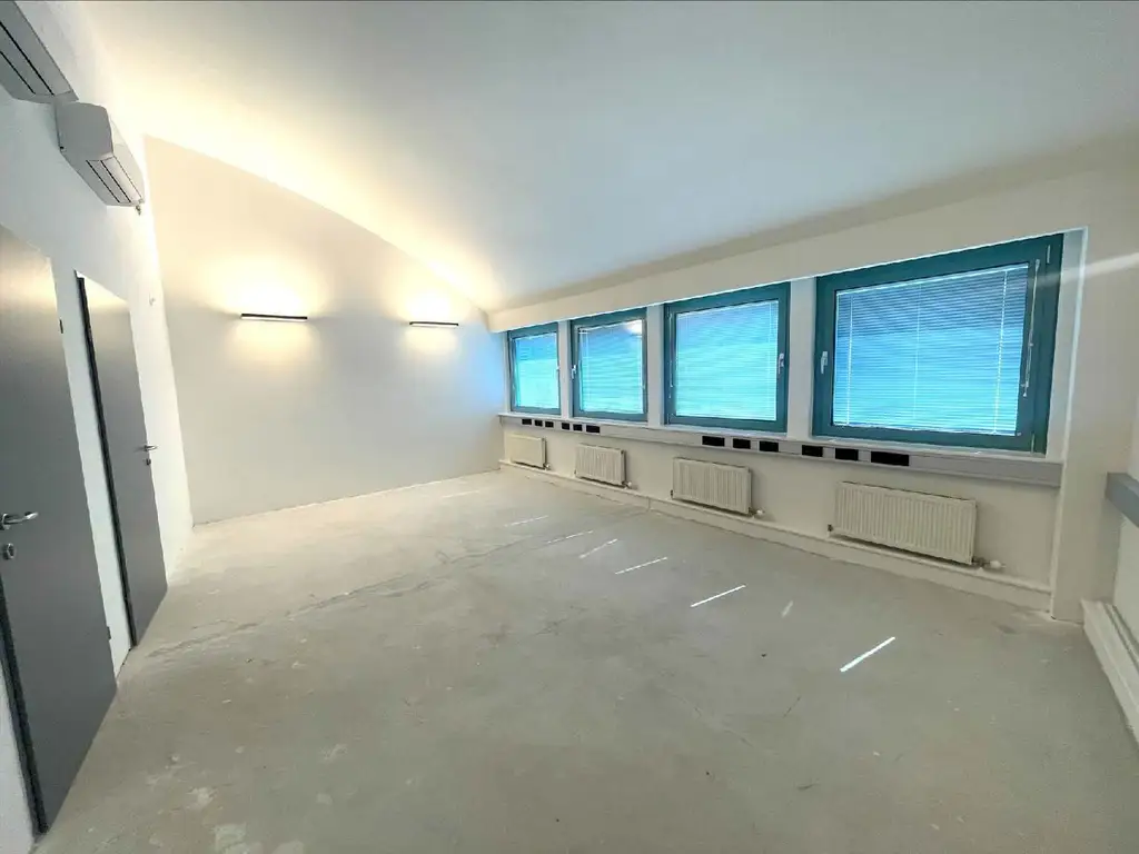 Repräsentatives Büro in zentraler Lage  mit Terrasse zu mieten