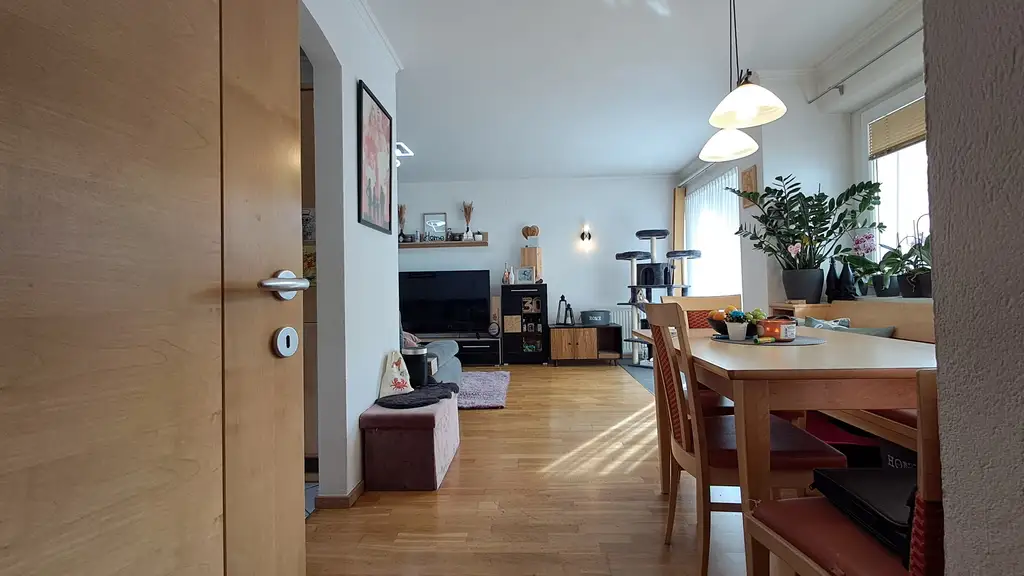 Exklusives Wohnerlebnis in Pfunds: Charmante Terrassenwohnung mit Penthouse-Charakter