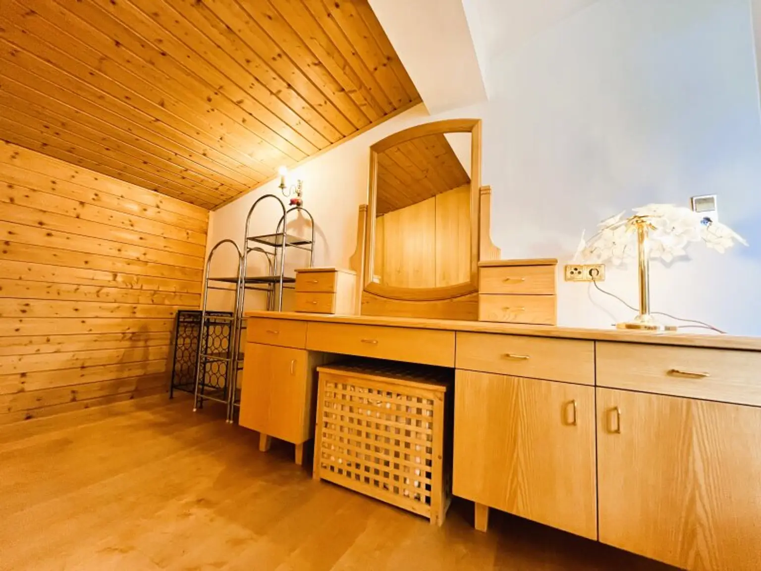 TOP Gelegenheit: Wohnhaus mit touristischer Widmung und über 380m² Wohnfläche fußläufig zum Skigebiet ab sofort kaufen!