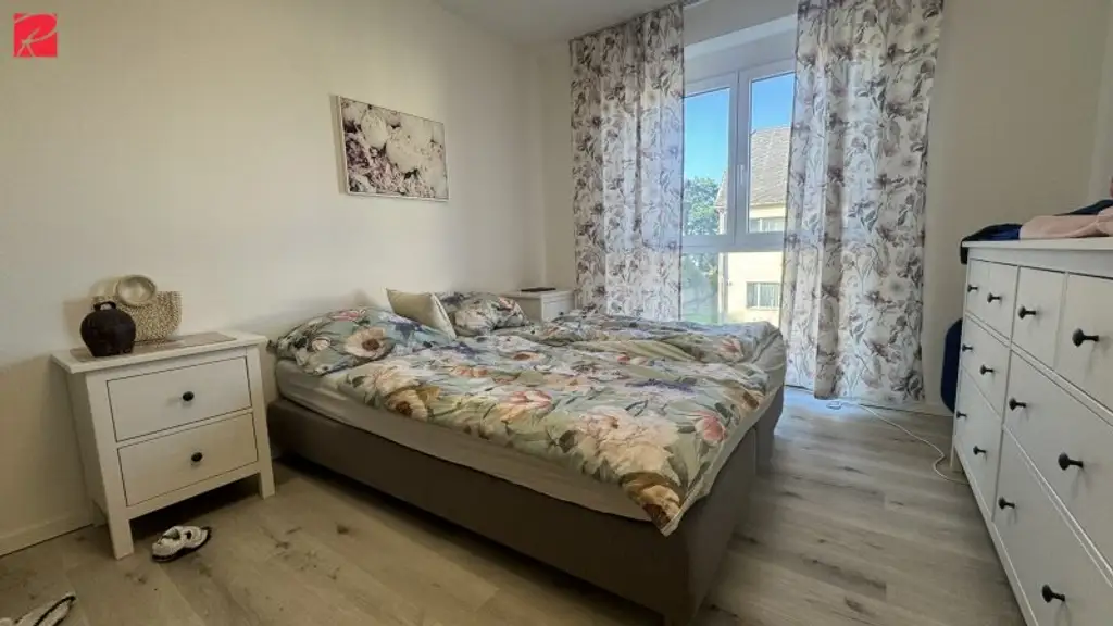 Moderne 3-Zimmerwohnung mit Ballkon und Stellplatz