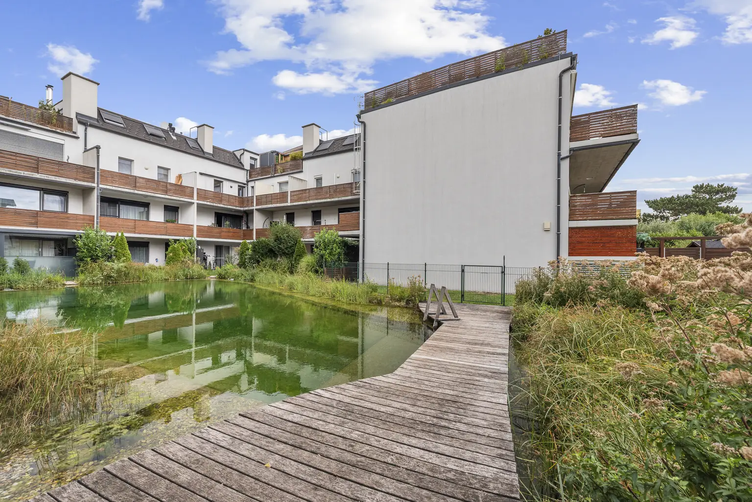 Großzügiges Maisonette-Penthouse zur Miete – mit Dachterrasse, Sauna und Whirlpool in Brunn am Gebirge