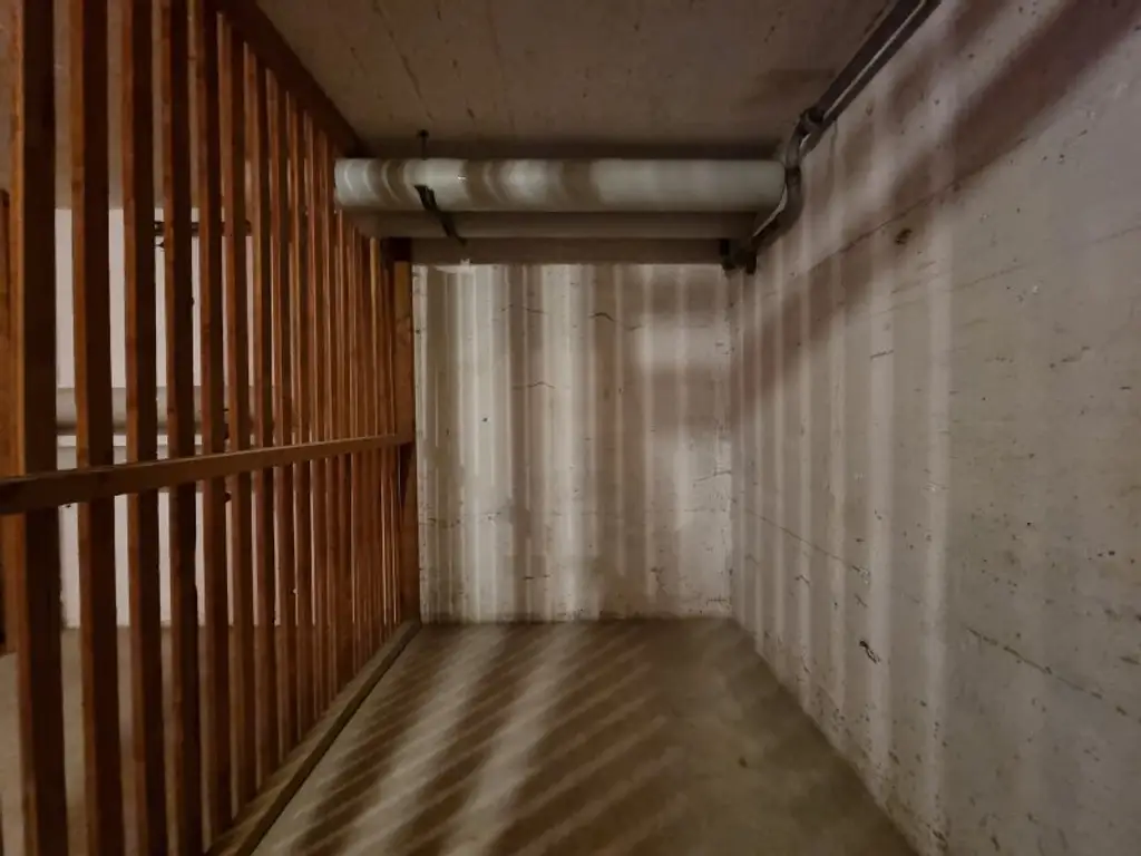 116 m², 4-Zimmerwohnung mit Loggia in Bestlage