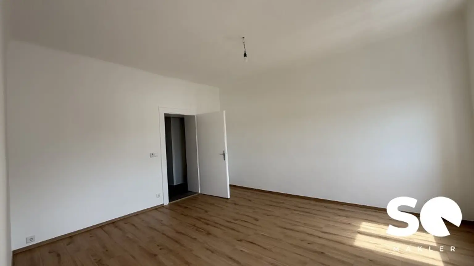 # SQ -TOP sanierte 1-Zimmer-Altbauwohnung in  1210 Wien