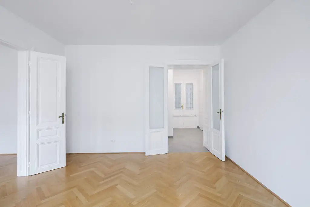 Sehr gepflegte 2 Zimmer Altbauwohnung in sehr guter zenraler Lage von Döbling!