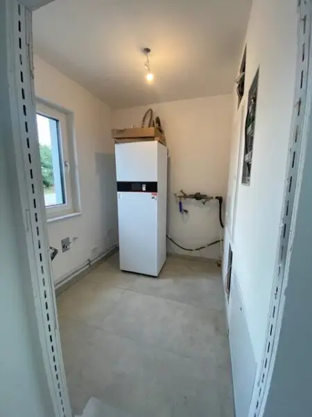 Moderne Doppelhaushälfte in Parndorf: Erstbezug mit Garten und Terrasse!