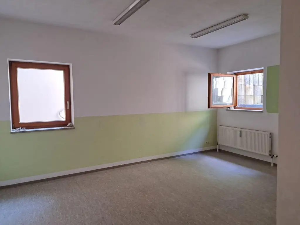 Souterrainwohnung in gepflegter Wohnanlage