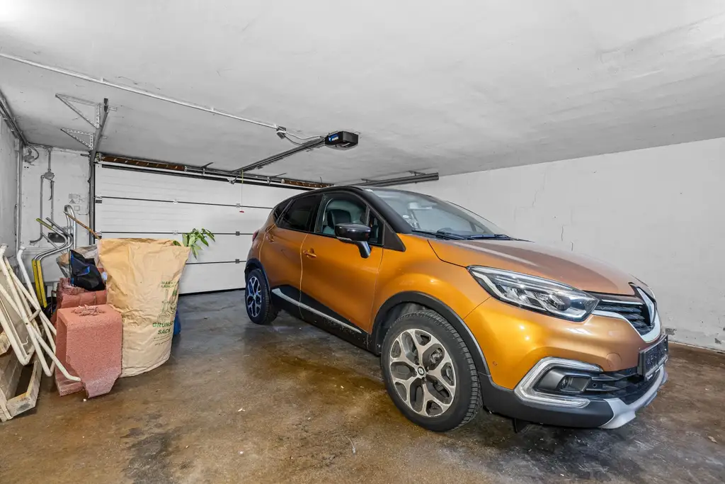 "Lage, Lage, La(n)genzersdorf! - Haus mit Pool auf Eigengrund"